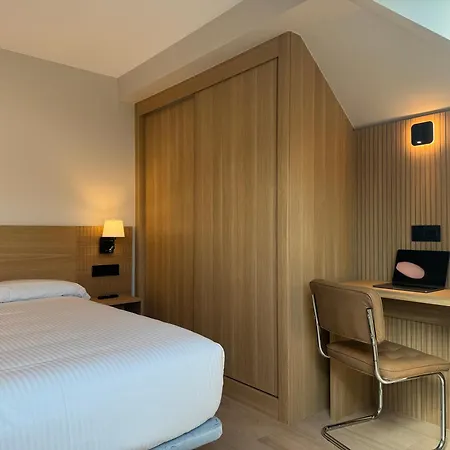 Europa Hotell 2*
