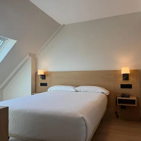 Europa Hotell 2*